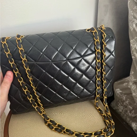 Vintage Chanel Jumbo Single Flap - Picture 3 of 9